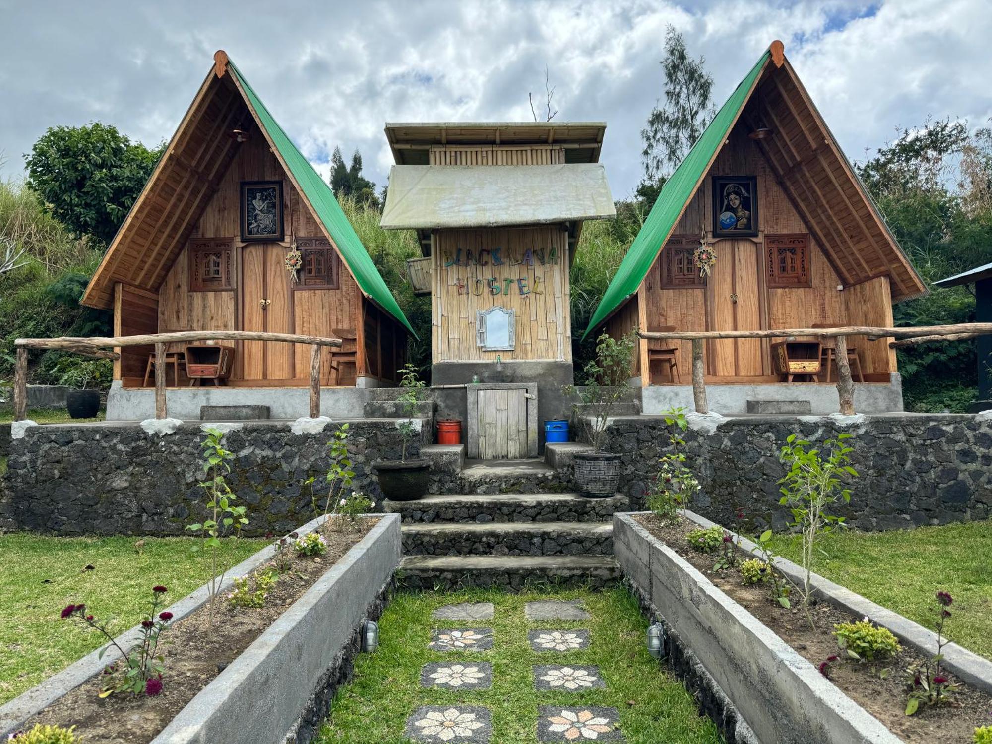 Black Lava Hostel And Lodge Kintamani  Exterior photo