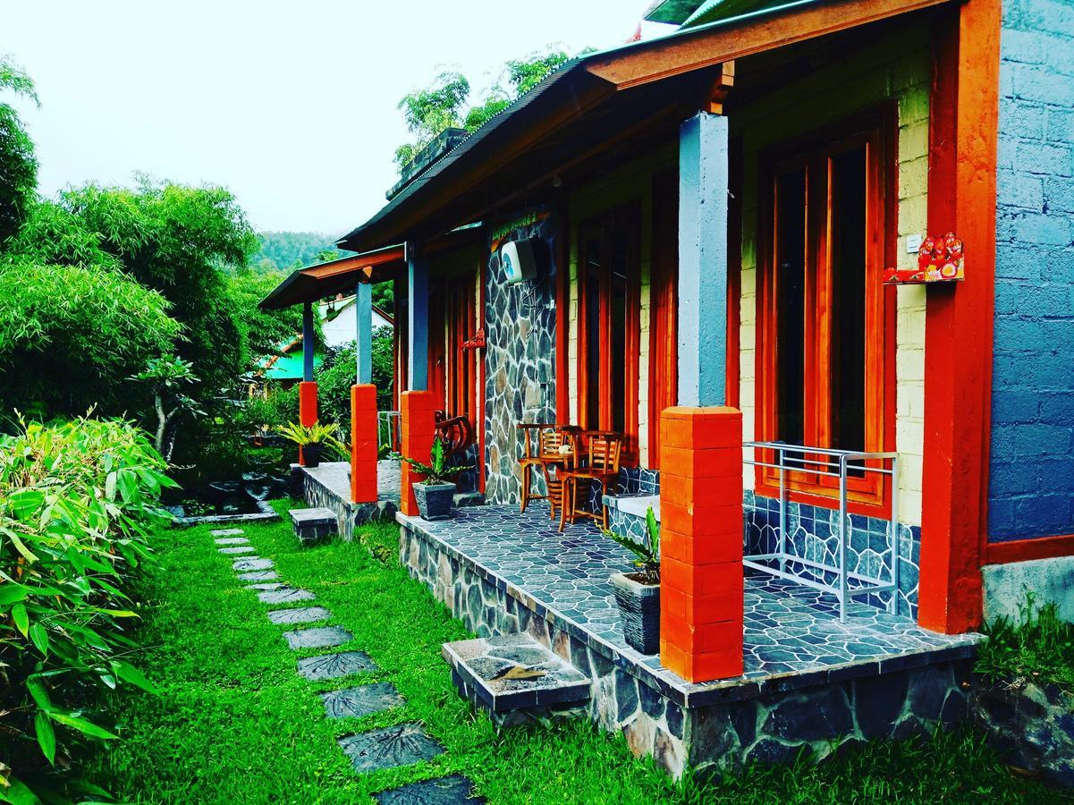 Black Lava Hostel And Lodge Kintamani  Exterior photo